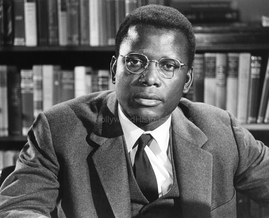Sidney Poitier 1962 WM.jpg